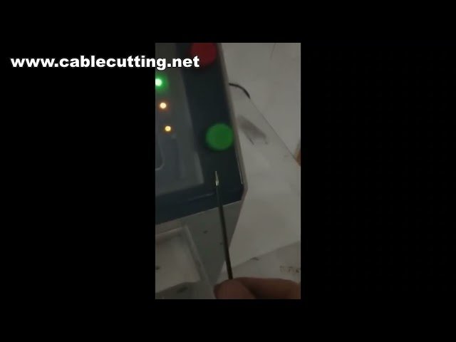 同軸ケーブル自動被覆剥離機 | 高速・高精度ワイヤーストリッピングマシン