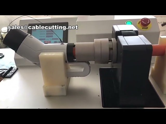 新能源コネクタ用自動ネジ・ナット締付機｜高精度・高速締め付けで生産性向上