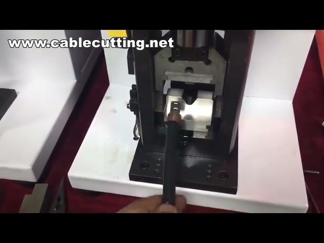 油圧式端子圧着機 | 高速・高精度な電線端子加工機