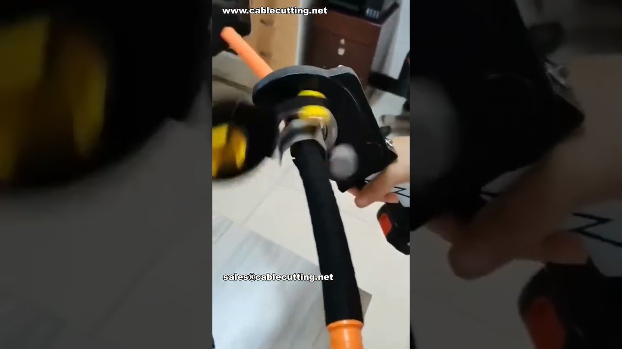 手持ちテーピングマシン（オプションのベースステーション付き）｜工場自動化ビデオ