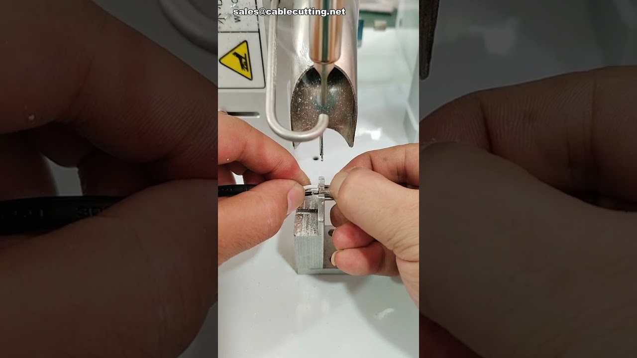 DCジャックのはんだ付けに最適！高さ違いを自動調整する半自動はんだ付け機 #機械 #工場