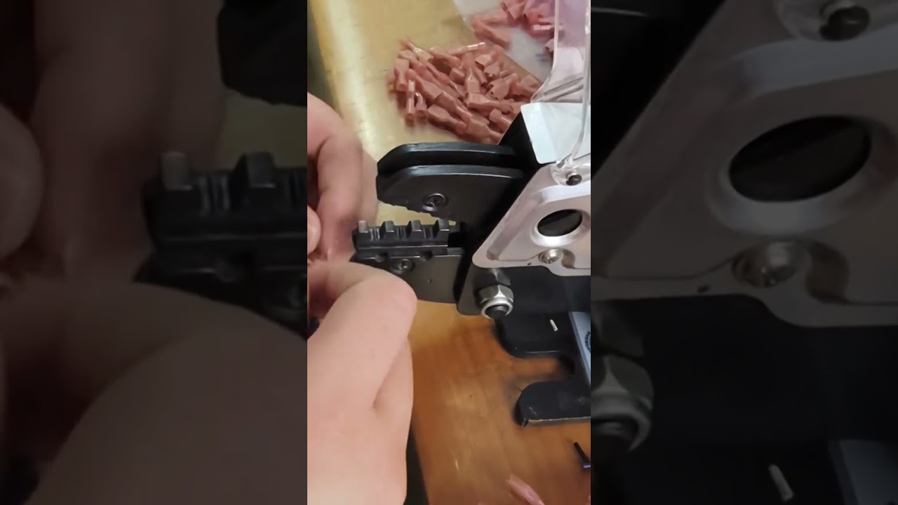 高効率エアー式端子圧着機｜バルク端子処理に最適 #工場 #自動機