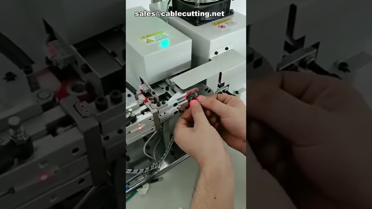 自動ワイヤースリーブ挿入・加熱機 | チューブ自動挿入機で効率化
