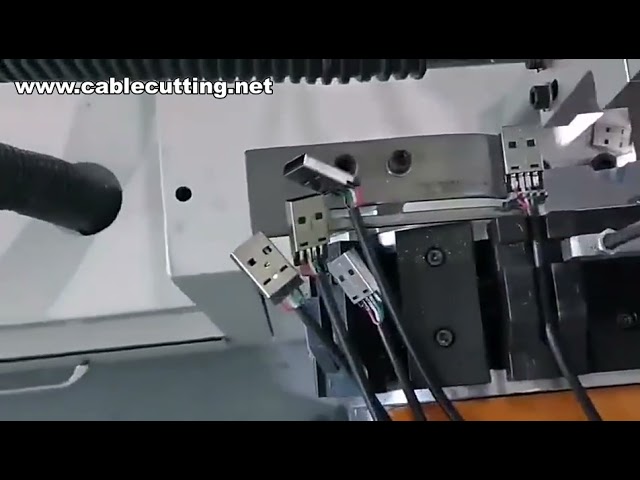 高精度USBケーブル半田付け機 | データ線コネクタ製造 | 生産ライン自動化機械