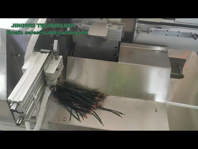 多機能自動電線加工機：丸線の切断・皮むき・より・はんだ付けを1台で実現