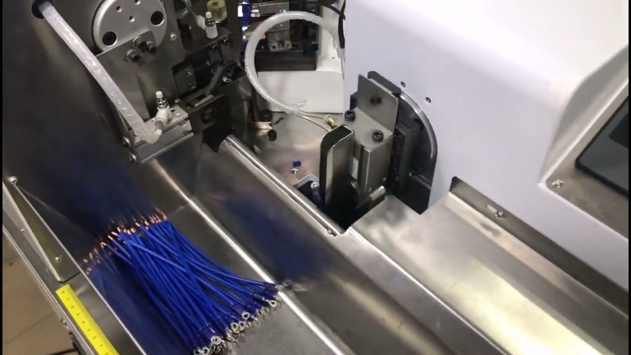 配電盤用全自動コールドプレス絶縁端子接続線加工機