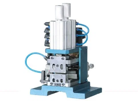 縦型空圧ワイヤーストリッピングマシン WPM-4F - 多芯線ストリッパー・ツイスター